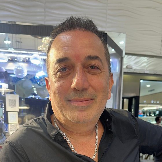 Lazaro Davinchy consultant